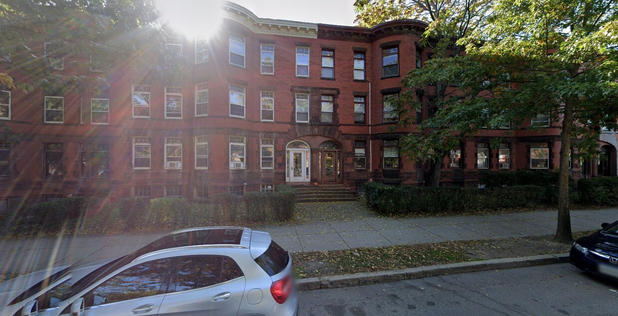 Foto del edificio - 1905 Beacon St