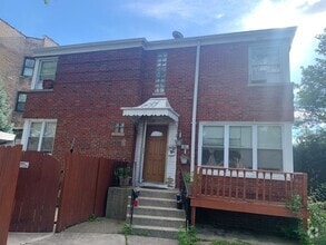 Building Photo - 6154 N Rockwell St