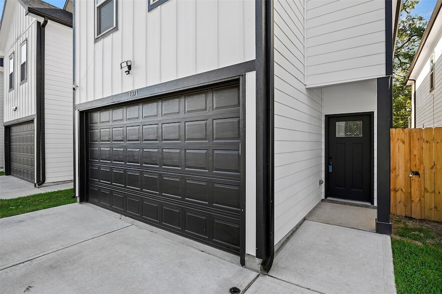 Photo - 1071 Saint Clair Street Unit