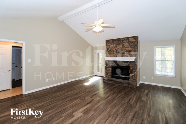 Foto del edificio - 2961 Forest Edge Dr