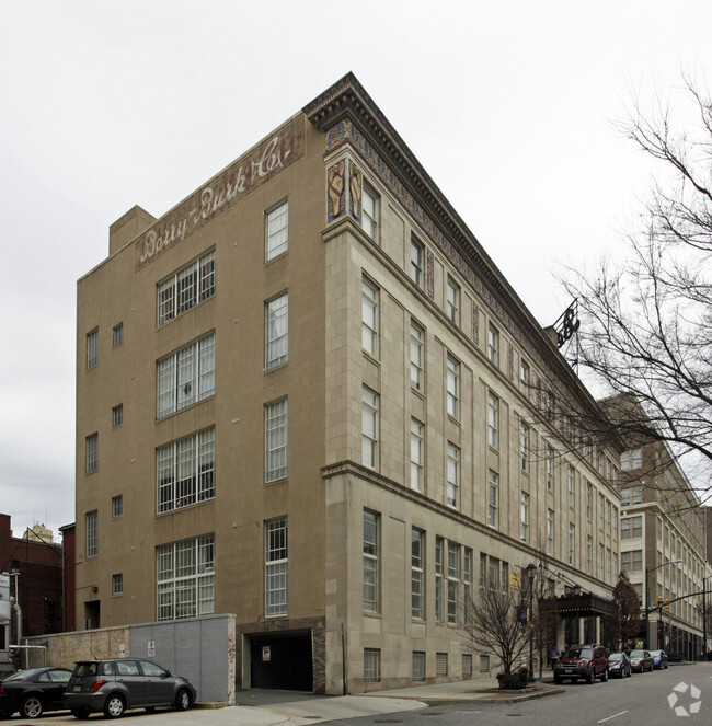 Building Photo - Berry Burk Apartments