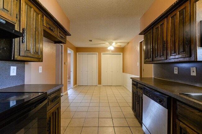 Foto del edificio - 2312 18th St