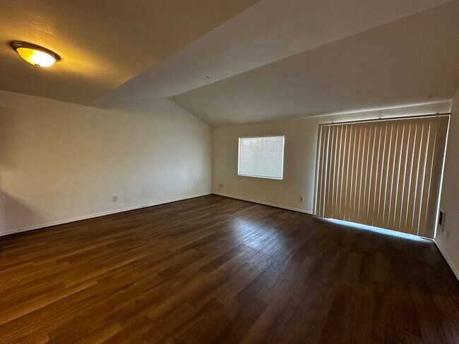 Foto del edificio - Single Level 3 Bedroom 2 Bath - 1 Car Garage - Lebanon