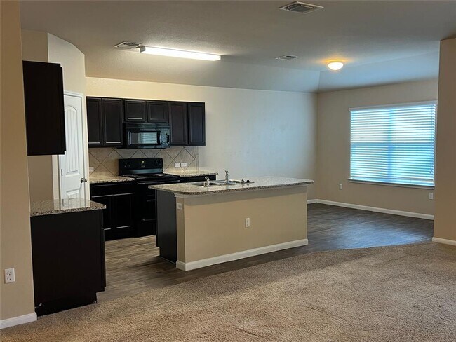 Building Photo - 119 Acadia Cv