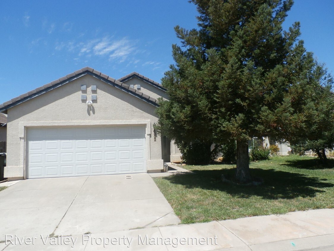 Primary Photo - 4322 Hedge Ave