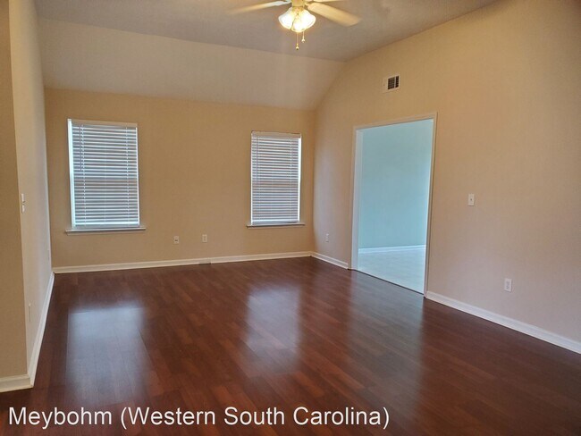 Building Photo - 3 br, 2 bath House - 136 Cape Fox Circle