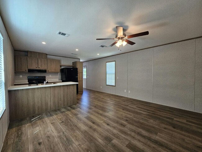 Foto del edificio - 514 Suwanee Dr
