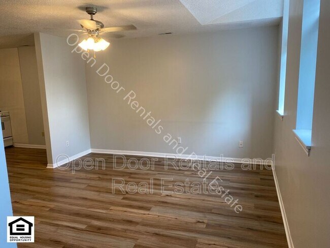 Foto del edificio - 3960 E Bellefontaine Rd