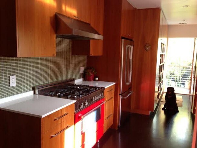 Foto del edificio - 4246 Lexington Ave