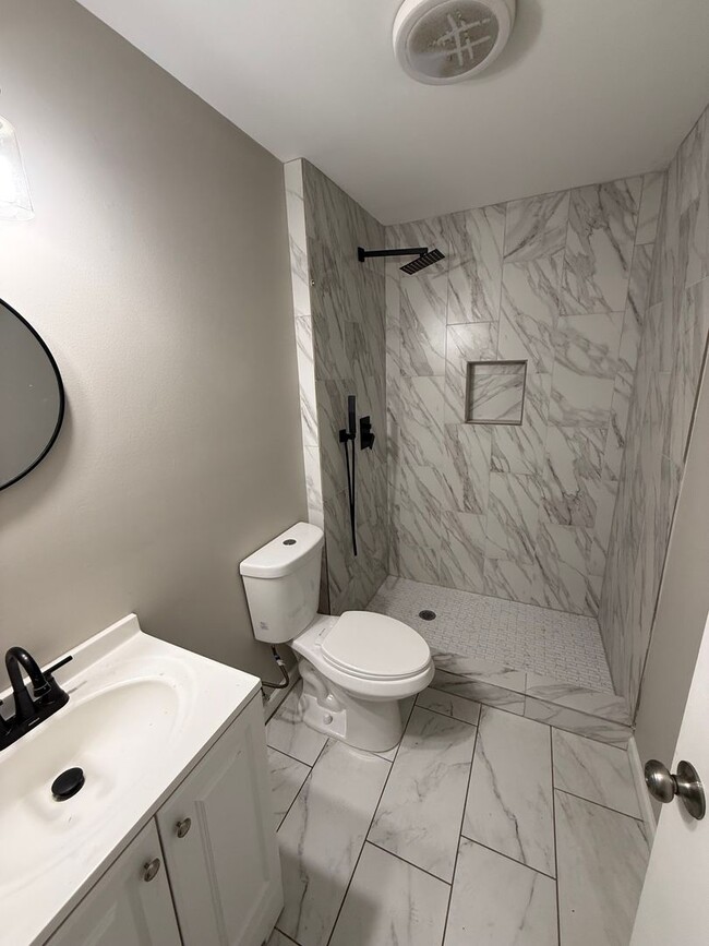 Foto del edificio - Lakefront Living at Fairfield Plantation