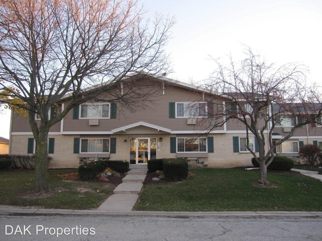 W155N11352 Sylvan Cir, Germantown, WI 53022 Condo for Rent in