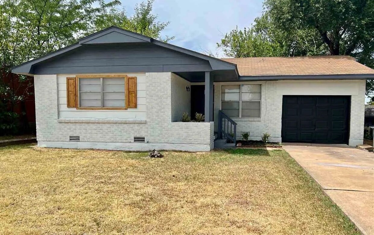 Foto principal - 2328 NW 46th St