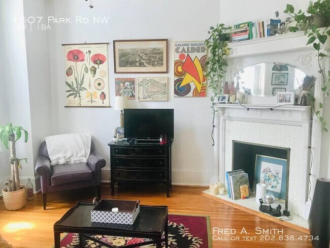 Building Photo - Bright, Warm and Cozy