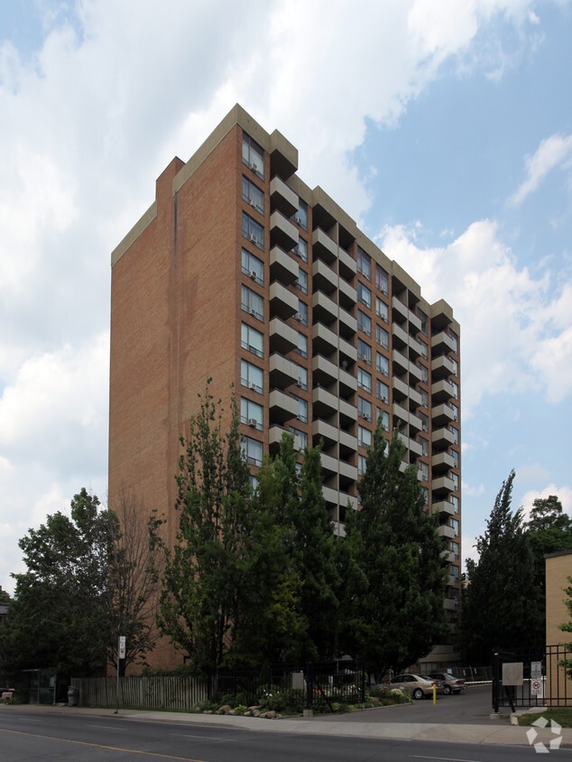 Tichester Gardens Apartments 31 Tichester Rd Toronto, ON