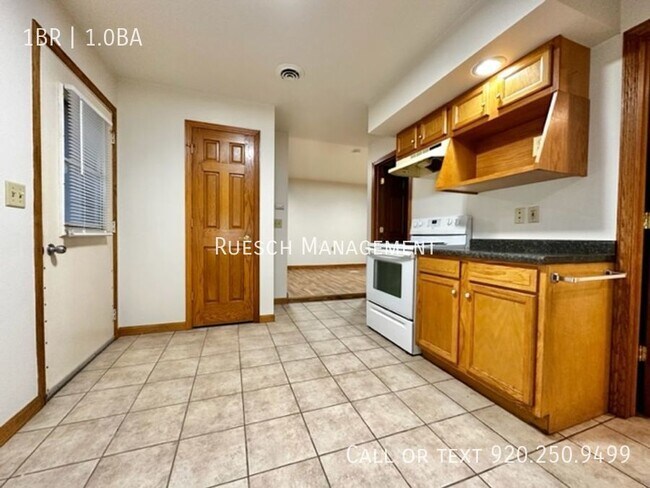 Foto del edificio - Newly Renovated, Spacious 1 Bedroom, 1 Bat...