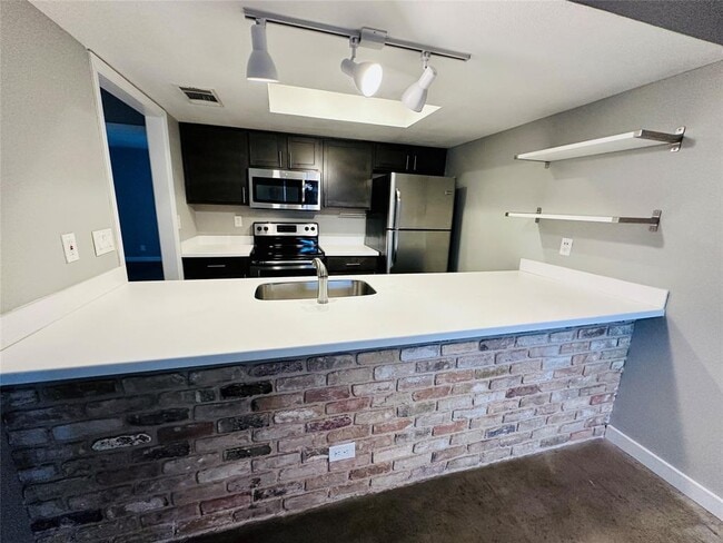 Foto del edificio - 3424 Willowrun Dr