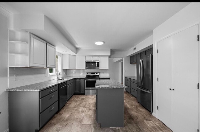 Foto del edificio - 3029 Yale Blvd