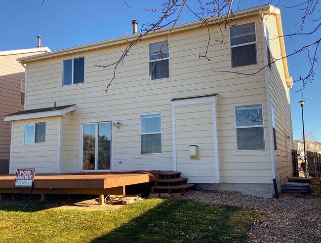 Building Photo - 1647 Wagonwheel Dr