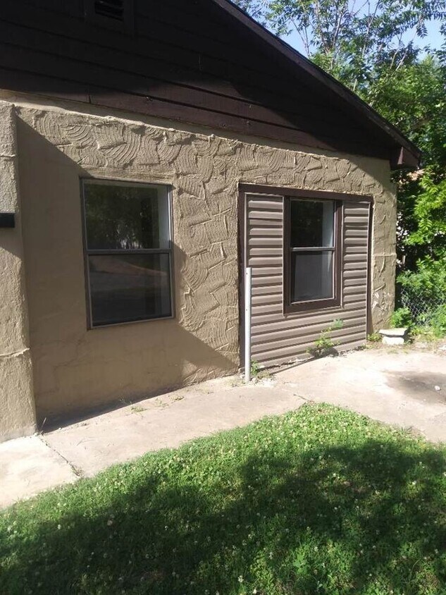 Primary Photo - 1314 NW Williams Ave