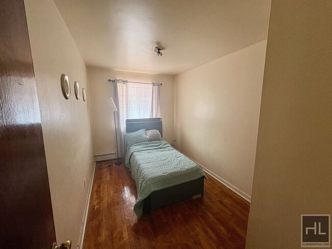 Foto del edificio - METCALF AVENUE, BRONX