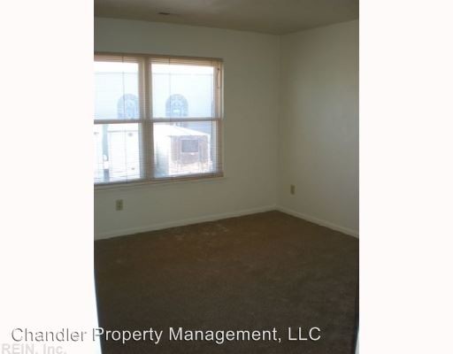 Building Photo - 1512 Colonial Ave