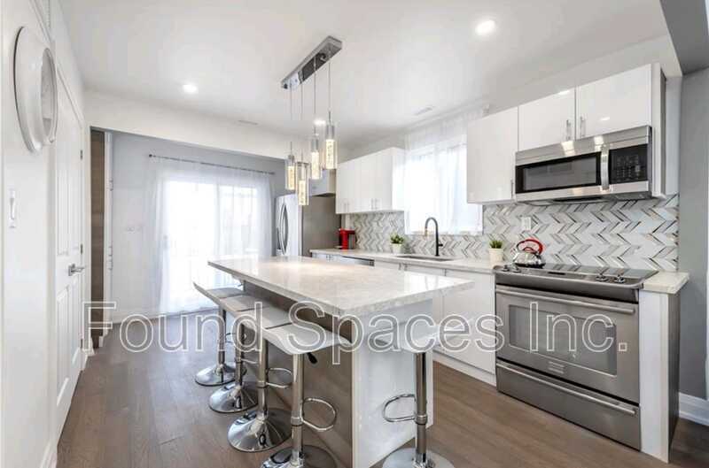 Primary Photo - 141 Craigroyston Rd