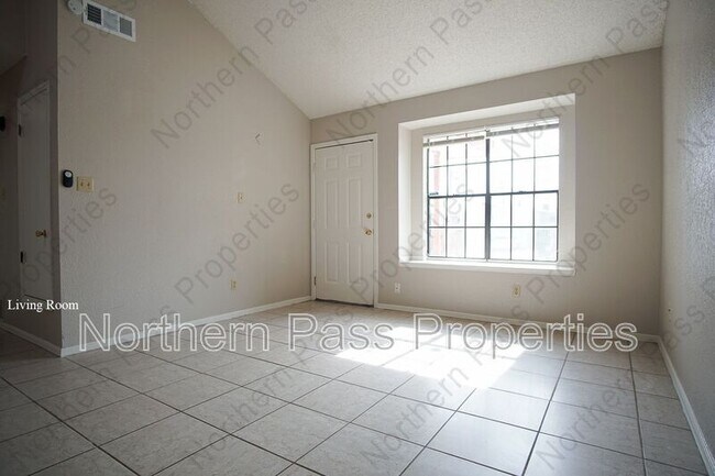 Foto del edificio - 1376 Trudy Elaine Dr