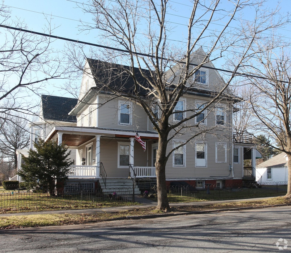 Primary Photo - 199 Downs St