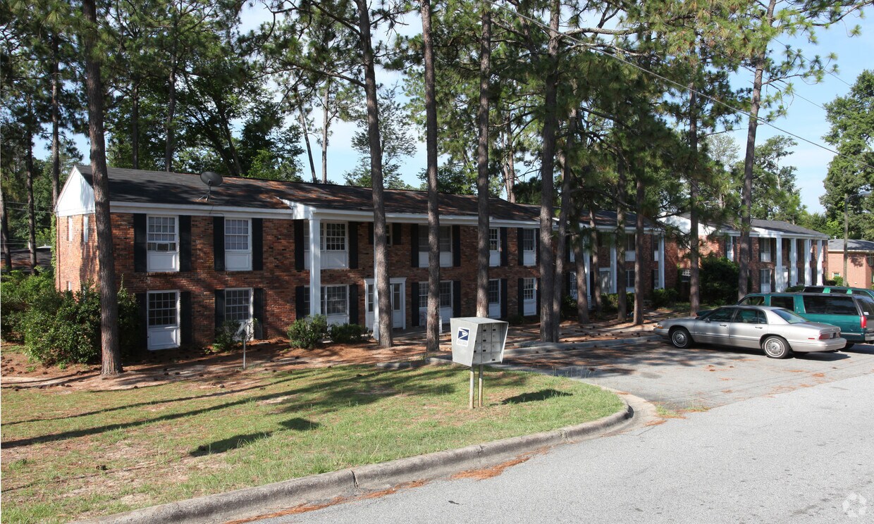 Primary Photo - Westgate Arms Apartments