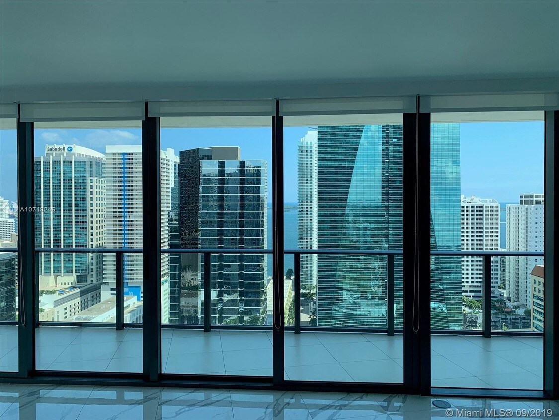 Primary Photo - 1300 S Miami Ave