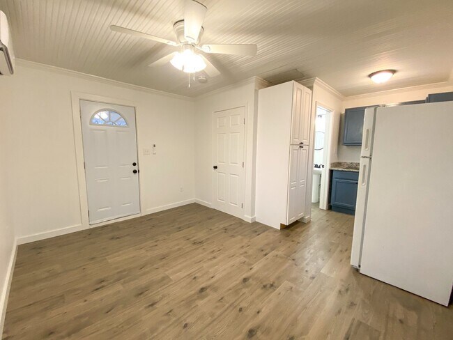 Foto del edificio - Recently renovated efficiency apartment in midtown