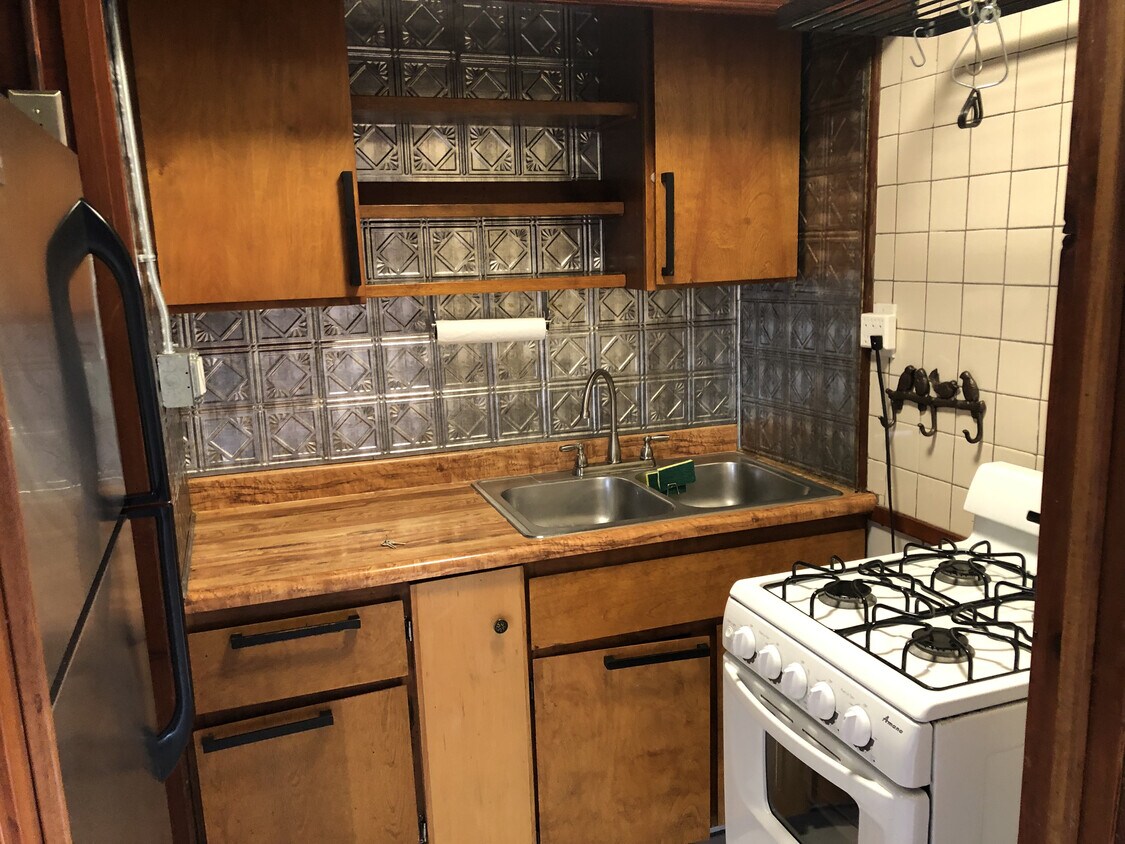 Foto principal - 1933 Pinehurst Rd