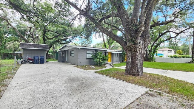 Foto del edificio - 5810 N 19th St