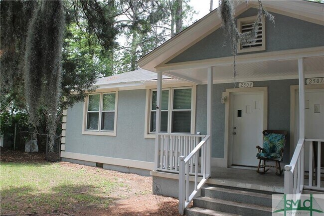 Building Photo - 2509 Wood Ave