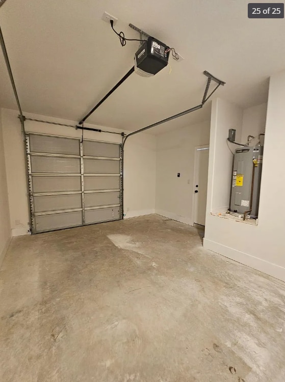 Building Photo - 513 Sabine St