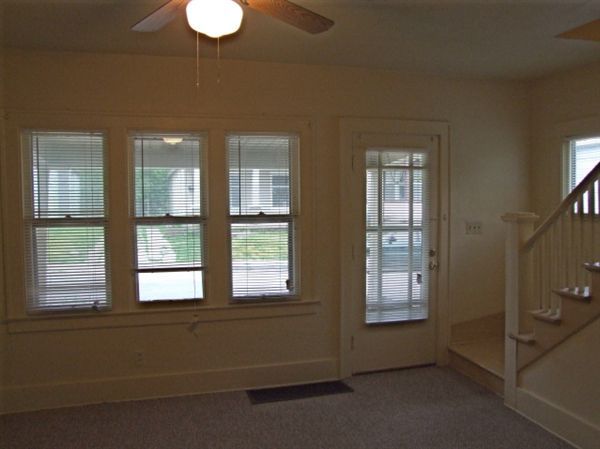 Foto del edificio - 322 Florence St NE