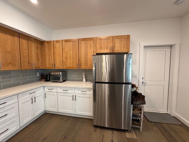 Building Photo - 11265 Wolverine Cir