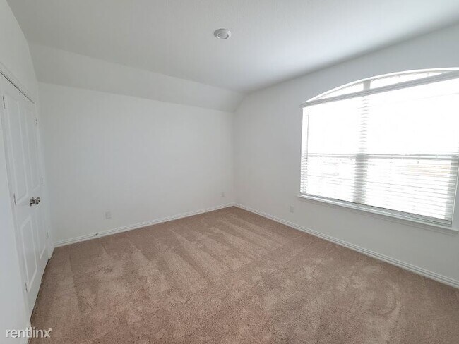 Building Photo - 5 br, 4.5 bath House - 3604 Peachbush Lane