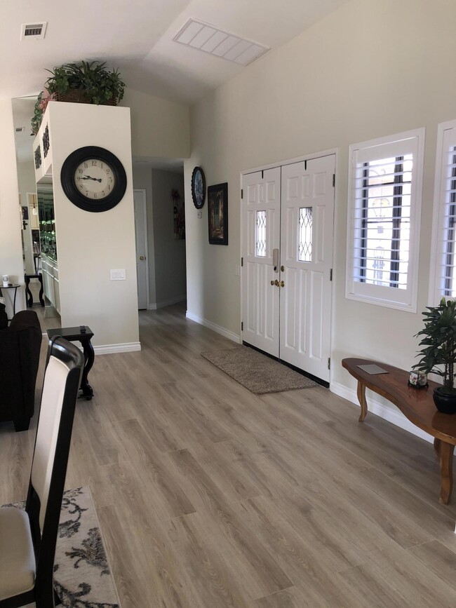 Building Photo - 75483 La Cresta Dr