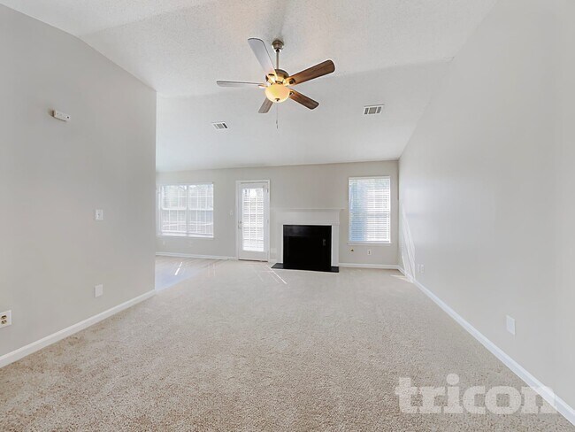 Foto del edificio - 7029 New Dale Rd