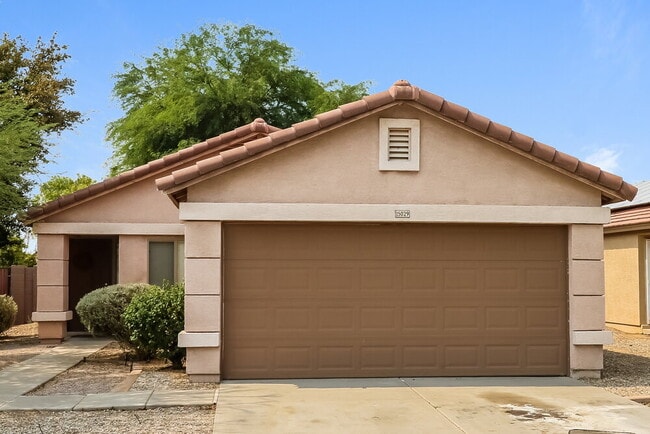 Building Photo - 15029 W Calavar Rd