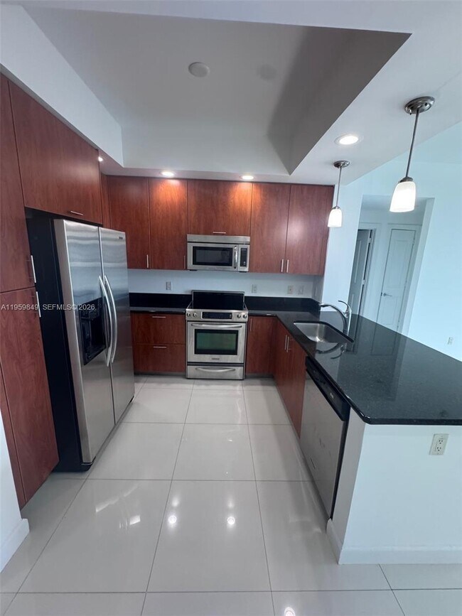 Foto del edificio - 315 NE 3rd Ave