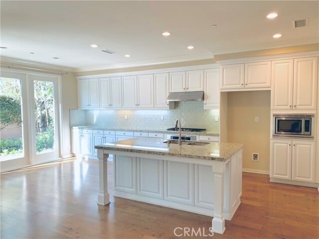 Building Photo - 30 Somerton