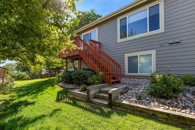 Foto del edificio - Spacious Patio Home 3 Bed 3 Bath