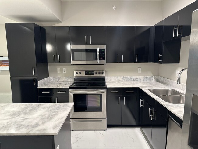Interior Photo - Hampton Astoria