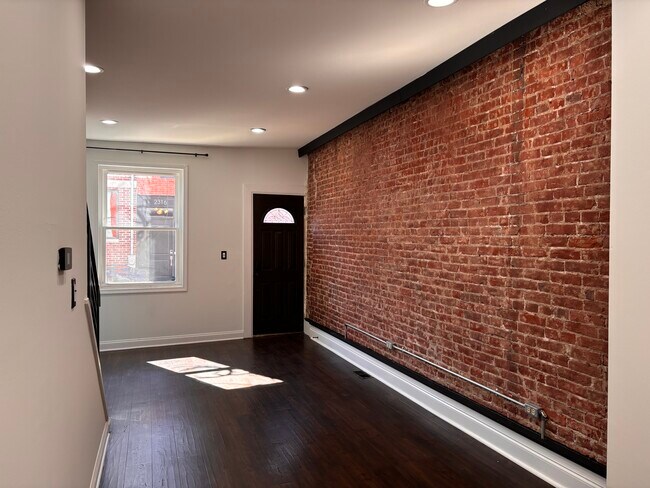 Foto del edificio - 2313 E Harold St