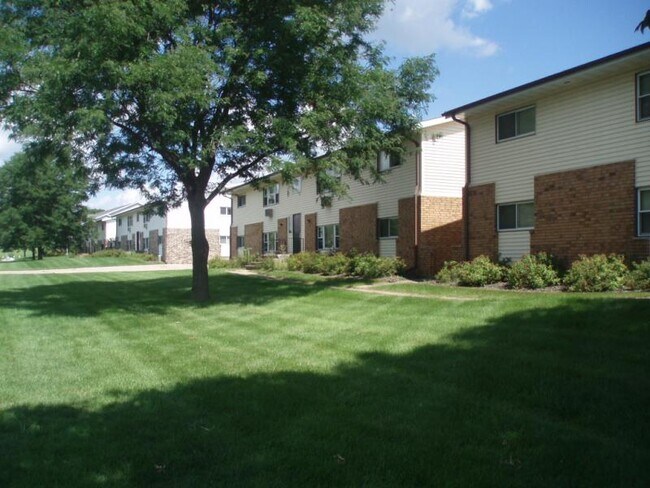 Building Photo - 200 S. Division St #5
