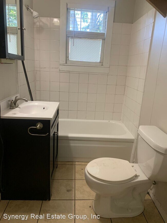 Building Photo - 1 br, 1 bath House - 1211 2nd Ave S Unit B