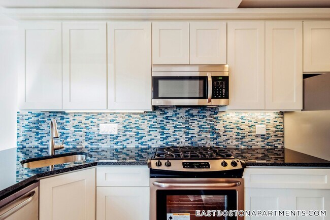 Building Photo - 108 Maverick St Building Photo - 108 Maverick St