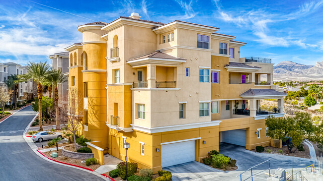 Foto del edificio - Mira Villa at Summerlin